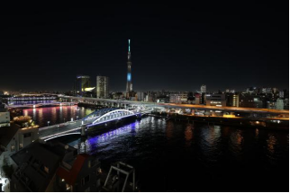 ���ܷ���HYBRIDϵ����ƷRF14mm F1.4 L VCM��ͷ