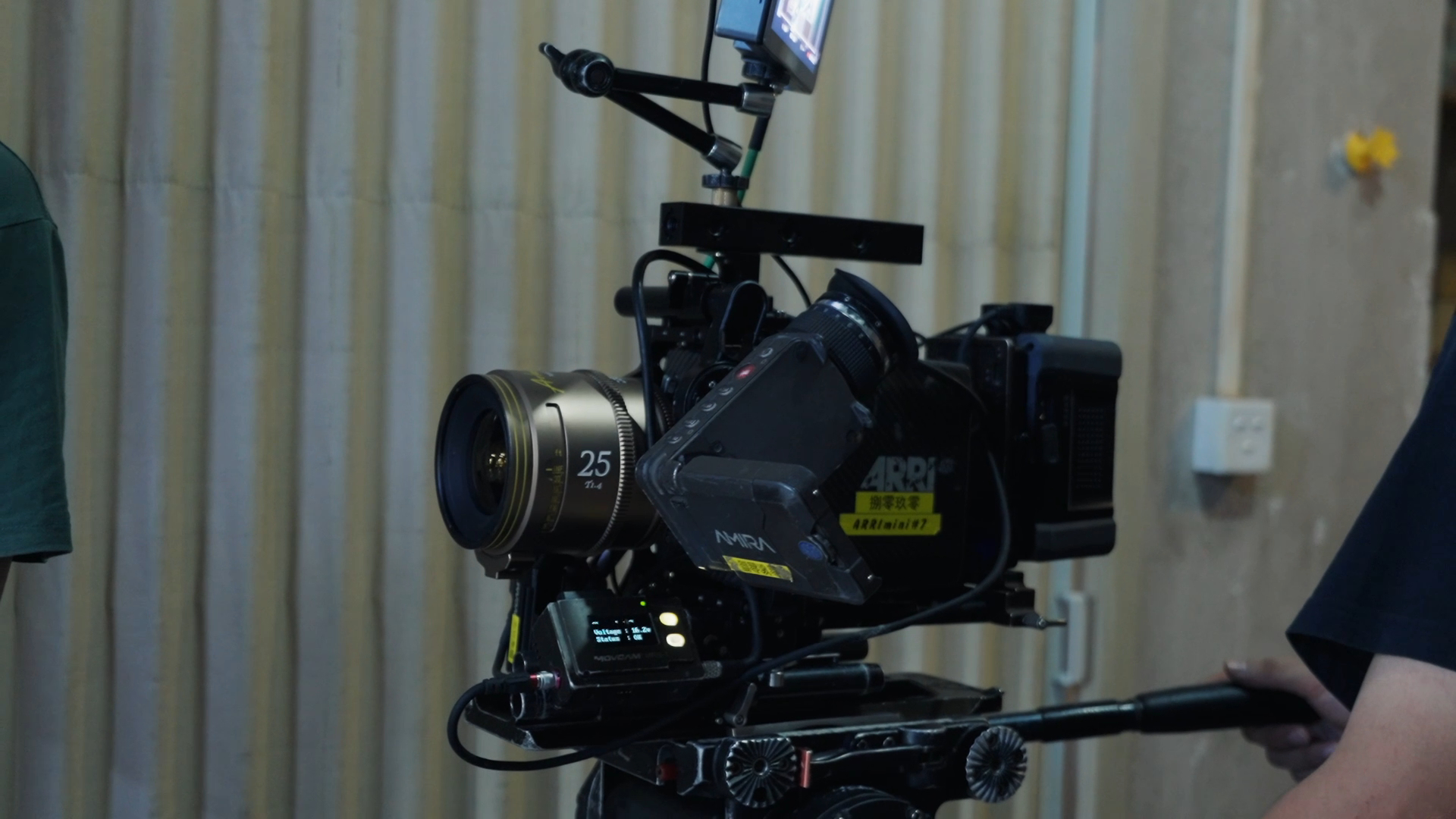 ��������Ӱ�ʸд��ֿɼ� LUMIX S1M2+ARRI LogC3��ͬ��֯��ǽ����