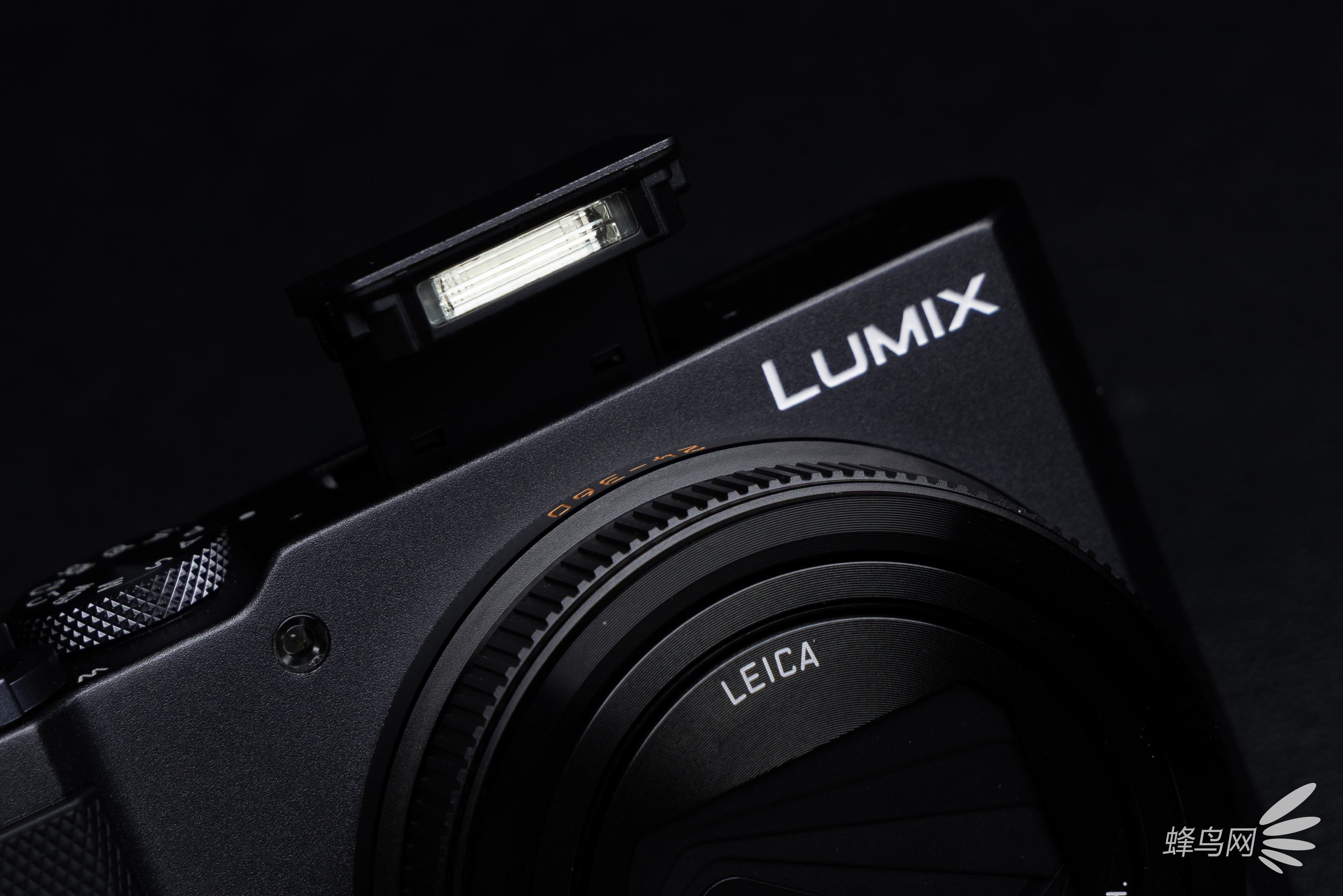 ��Я��Ƭ������һʵ��֮ѡ ����LUMIX ZS300��������