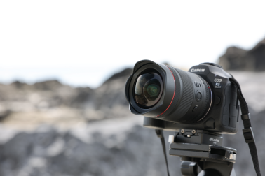 ���ܷ���HYBRIDϵ����ƷRF14mm F1.4 L VCM��ͷ