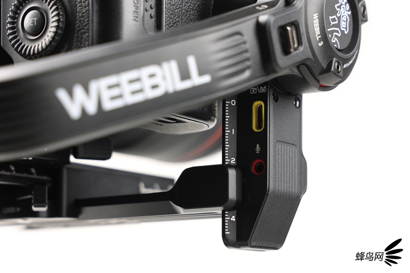 轻量化+高效散热 智云WEEBILL 3相机云台&智云五倍FR100C棒灯体验评测