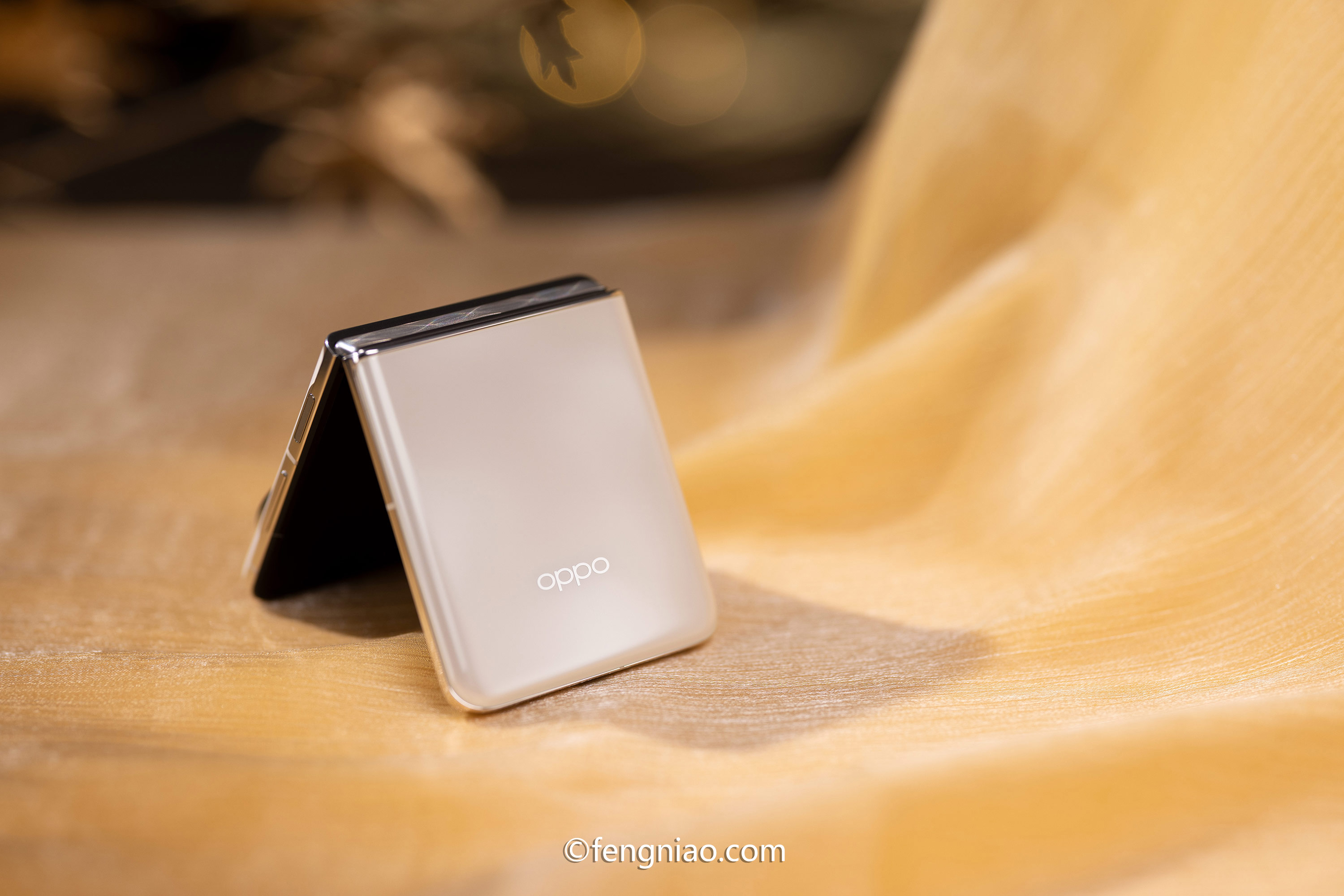 Ӿ⵽ȫܵ콢С۵ OPPO Find N3 Flip