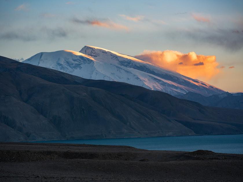 南疆寻秋--以亿级像素与16bit色深刻画南疆的雪山、沙漠与胡杨 南疆寻秋--以亿级像素与16bit色深刻画南疆的雪山、沙漠与胡杨