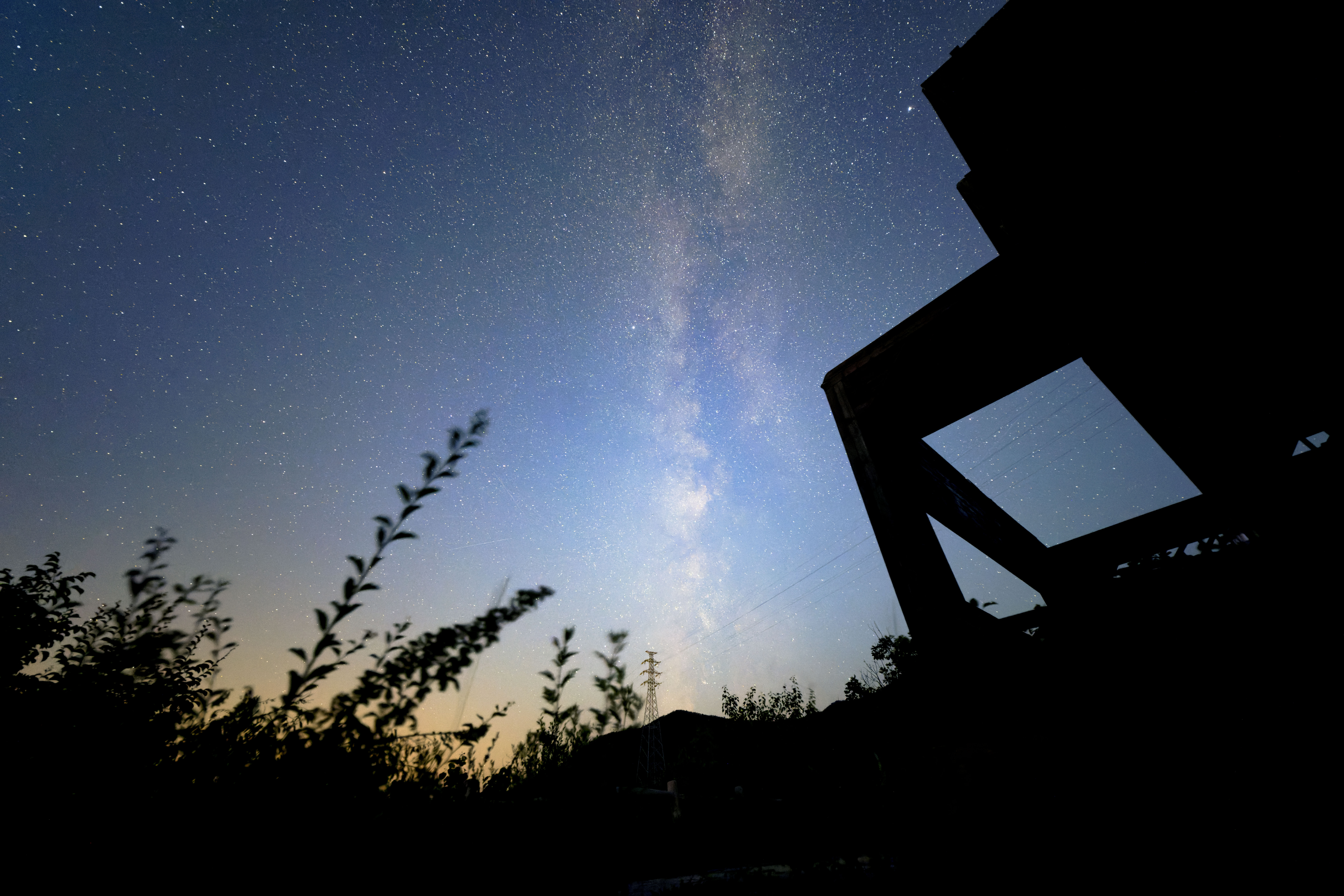 12mm F2.8 ȫԶԽͷĽ