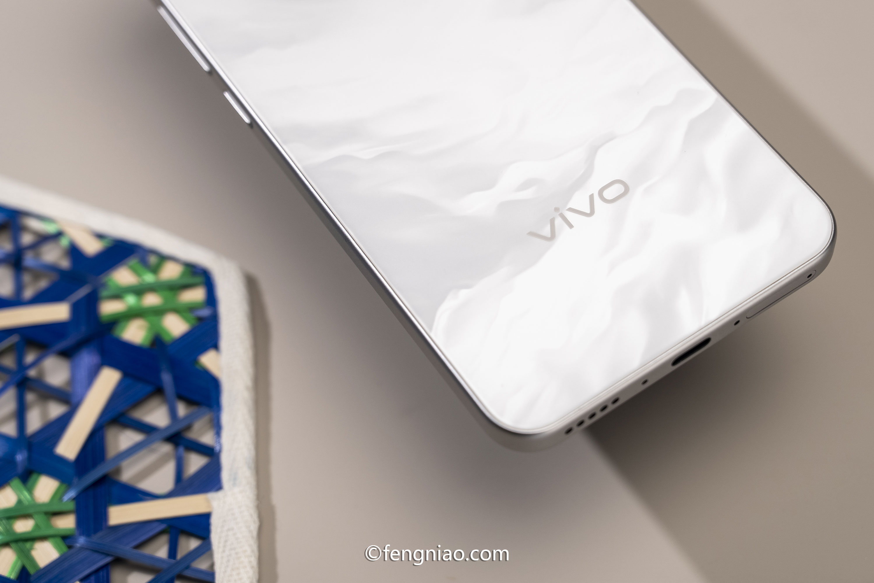 ��2�������������¶������С�콢 vivo Y500 Pro����