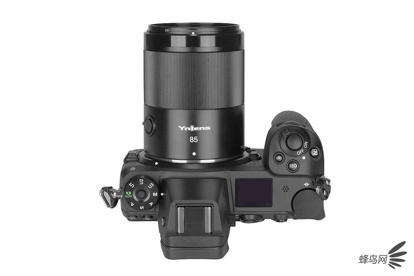 可自动对焦的国产大光圈镜头 永诺85mm F1.8售价2199元