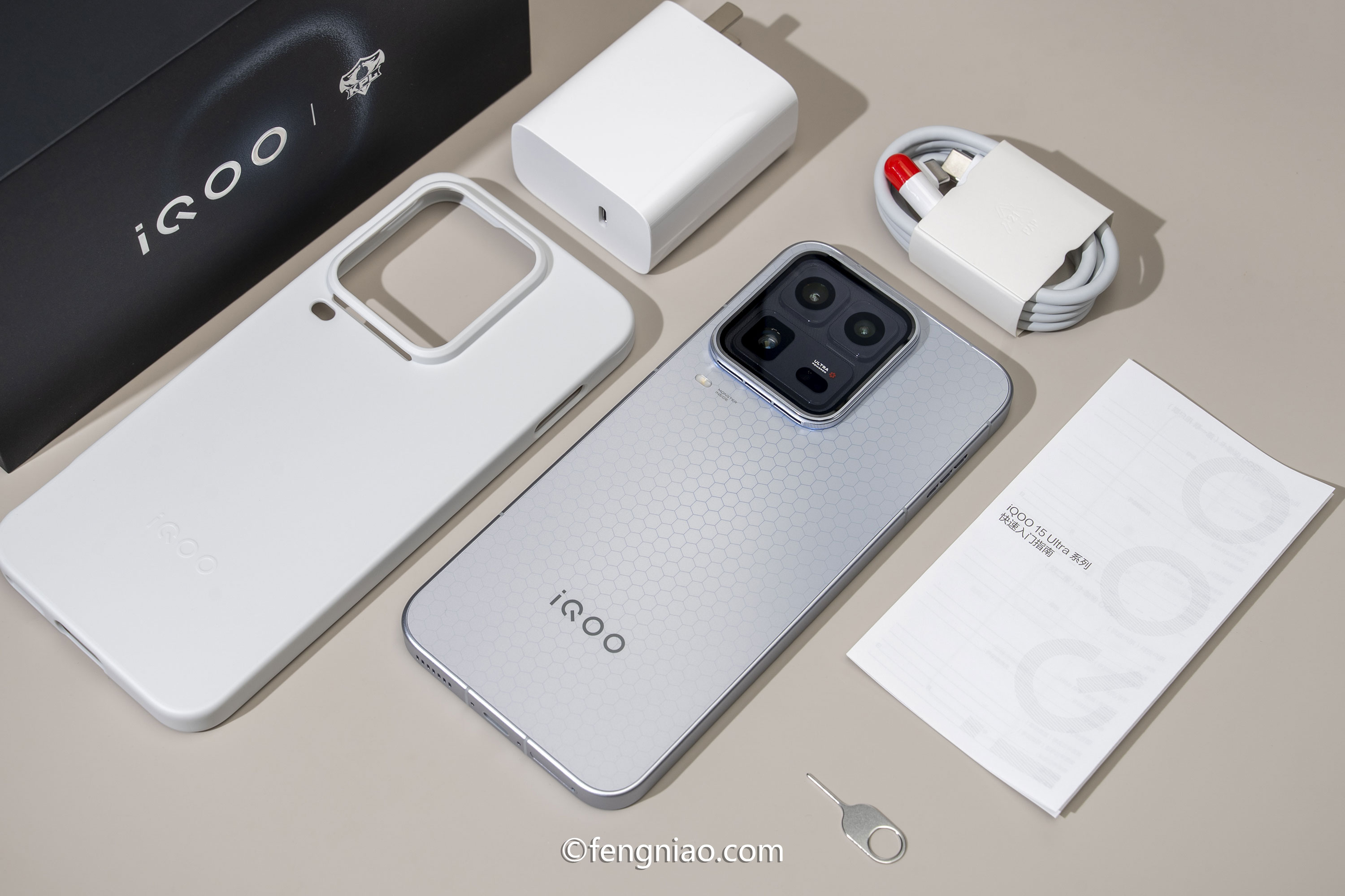 һ��רΪ������Ϸ�����ġ�Ultra���콢 iQOO 15 Ultra����