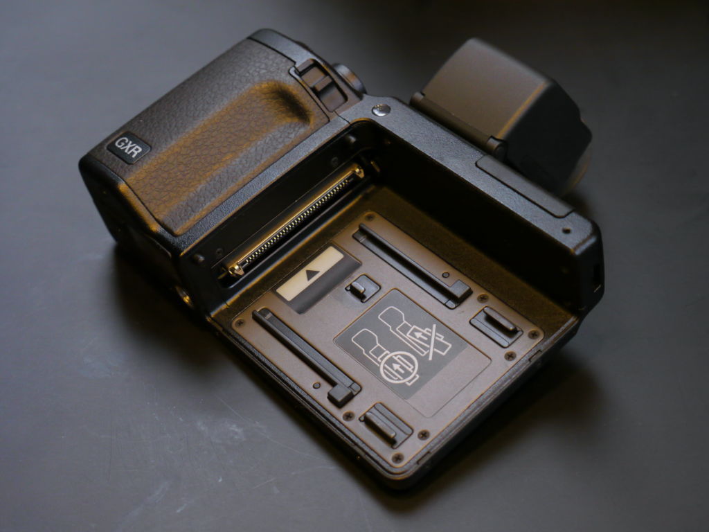 领先型设计 理光GXR数码相机实物已亮相