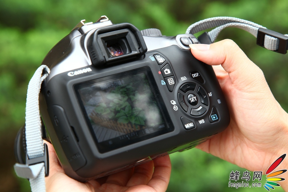 ɫС EOS1100Dϸ 