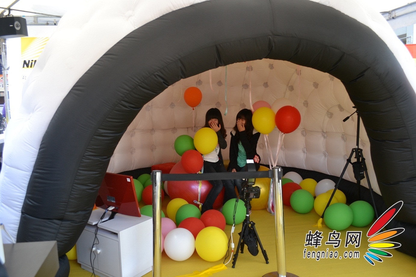 Play! Nikon῵2011Уû
