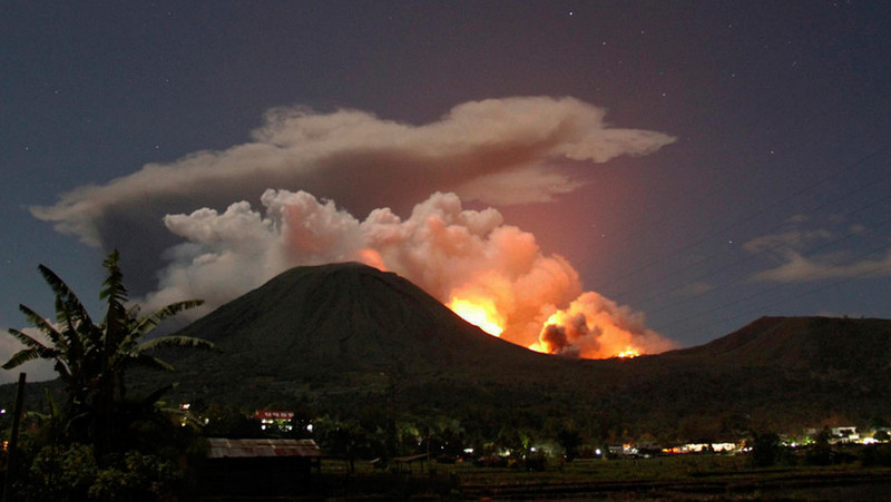 死亡魅力 2011年度火山摄影佳作欣赏 