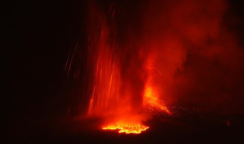 死亡魅力 2011年度火山摄影佳作欣赏 