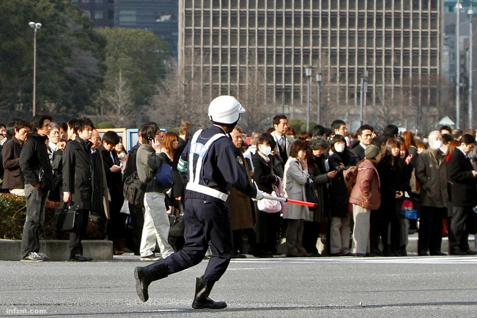 日本东部强震致多人死亡