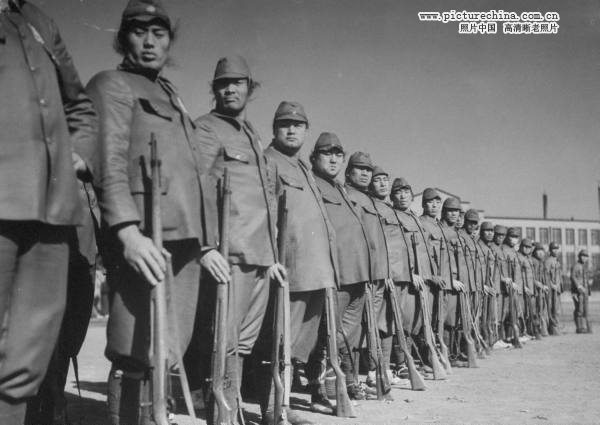 老照片：二战日本国内备战