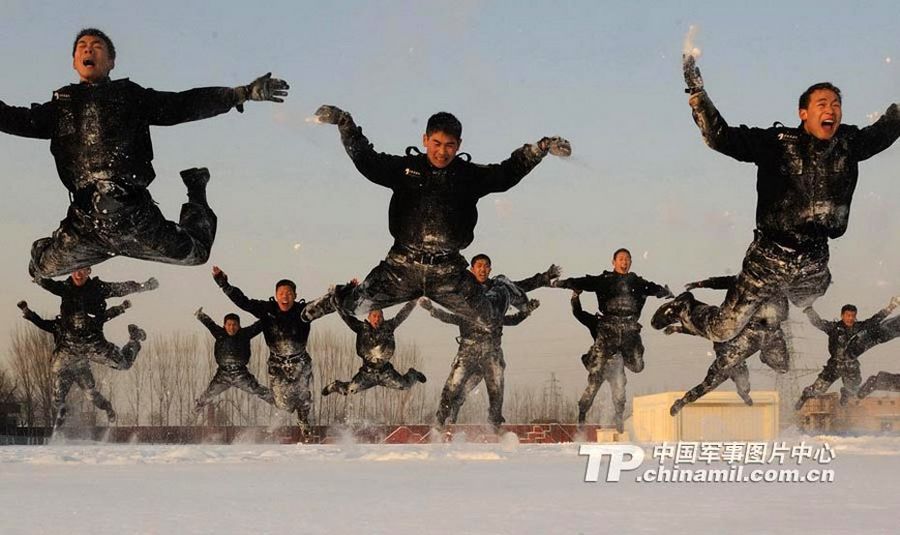 中国雪豹突击队训练组图