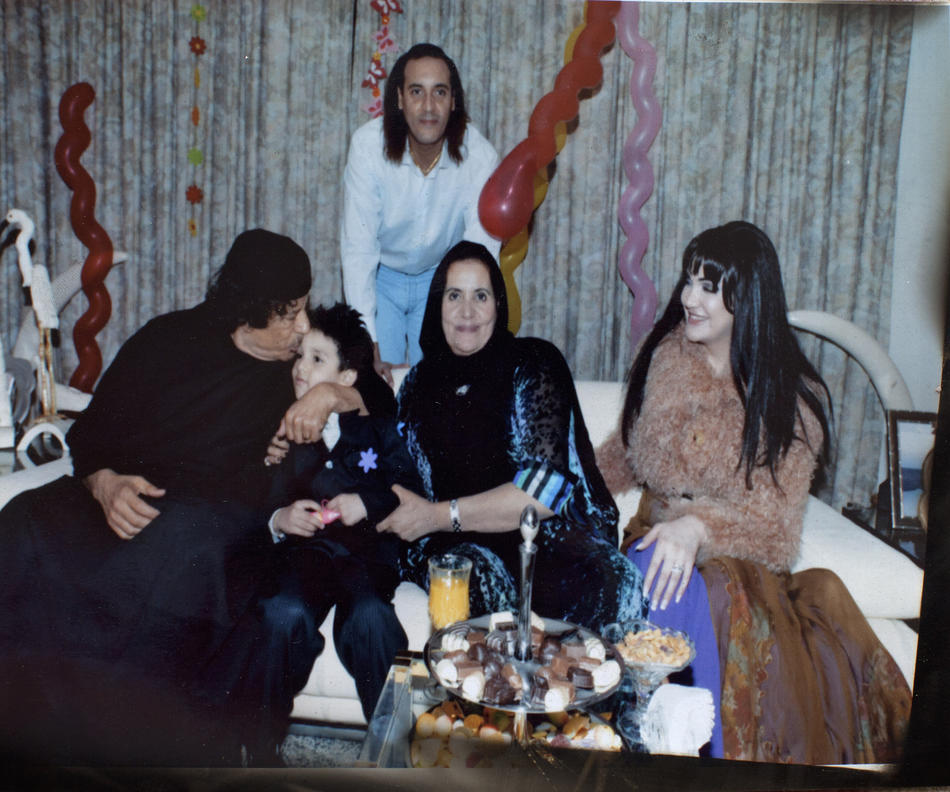 穆阿迈尔·卡扎菲的家庭相册