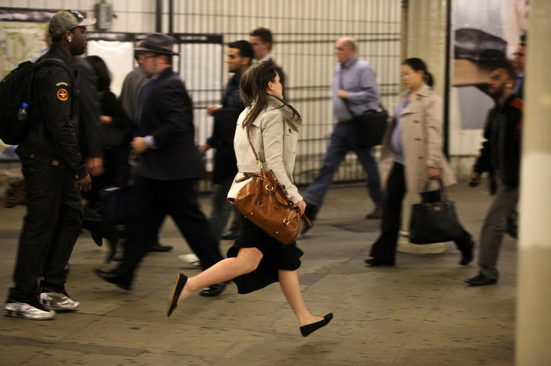 纽约街头摄影：奔赴地铁
