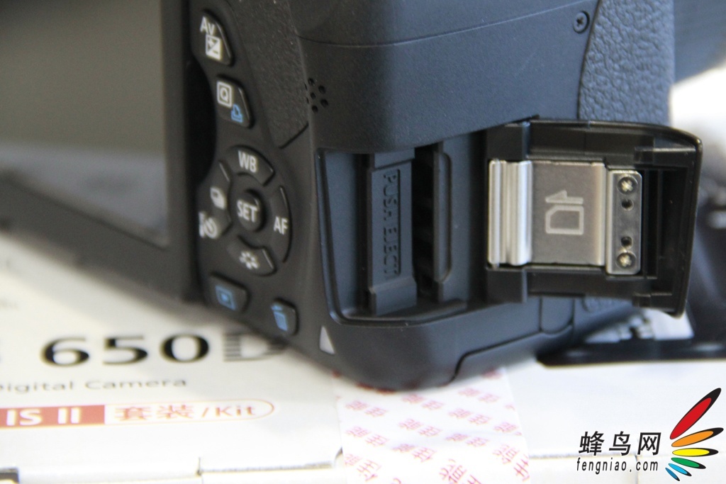 多项升级 佳能EOS650D单反新品卖场报道