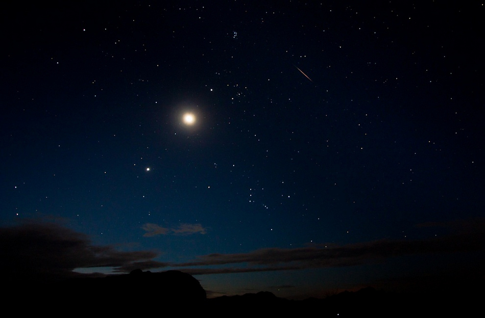 英仙座流星雨 每年8月份将震撼绽放夜空