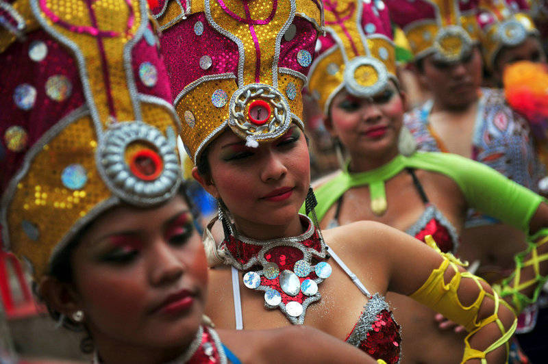 尼加拉瓜狂欢节登场 香艳火辣赚足眼球