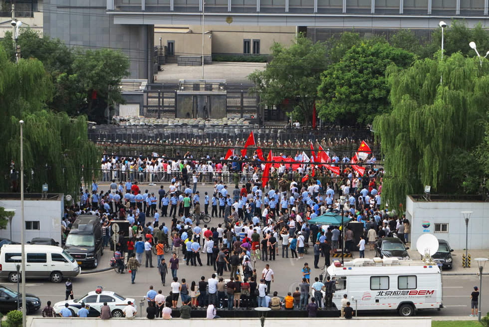 理性爱国 周末中国多地爆发游行示威