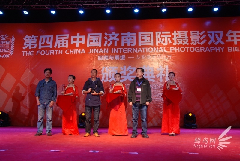 2012济南国际摄影双年展现场之新影像展