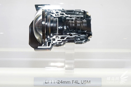 EF 11-24mm f/4L USM